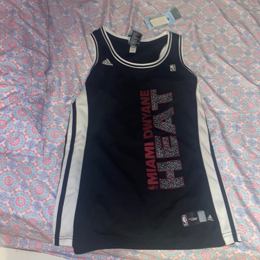 Classic Dwayne Wade Miami Heat #3 Jersey Size Small